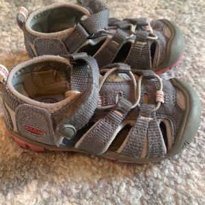 Toddler girl keen sandals